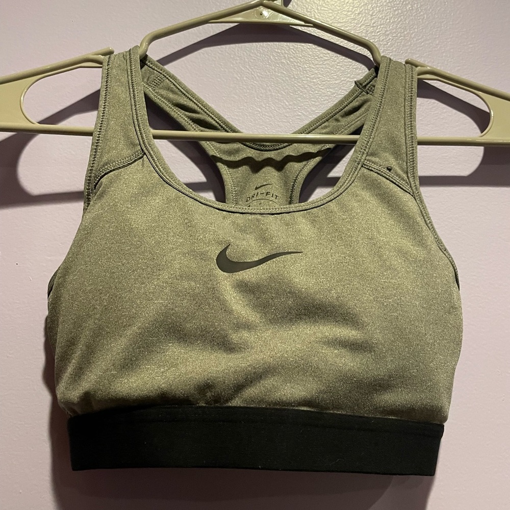 Nike Dry Fit Women’s small sports bra grey - Picture 9 of 9